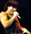 BRIAN JOHNSON - vocal (1980 - presente)